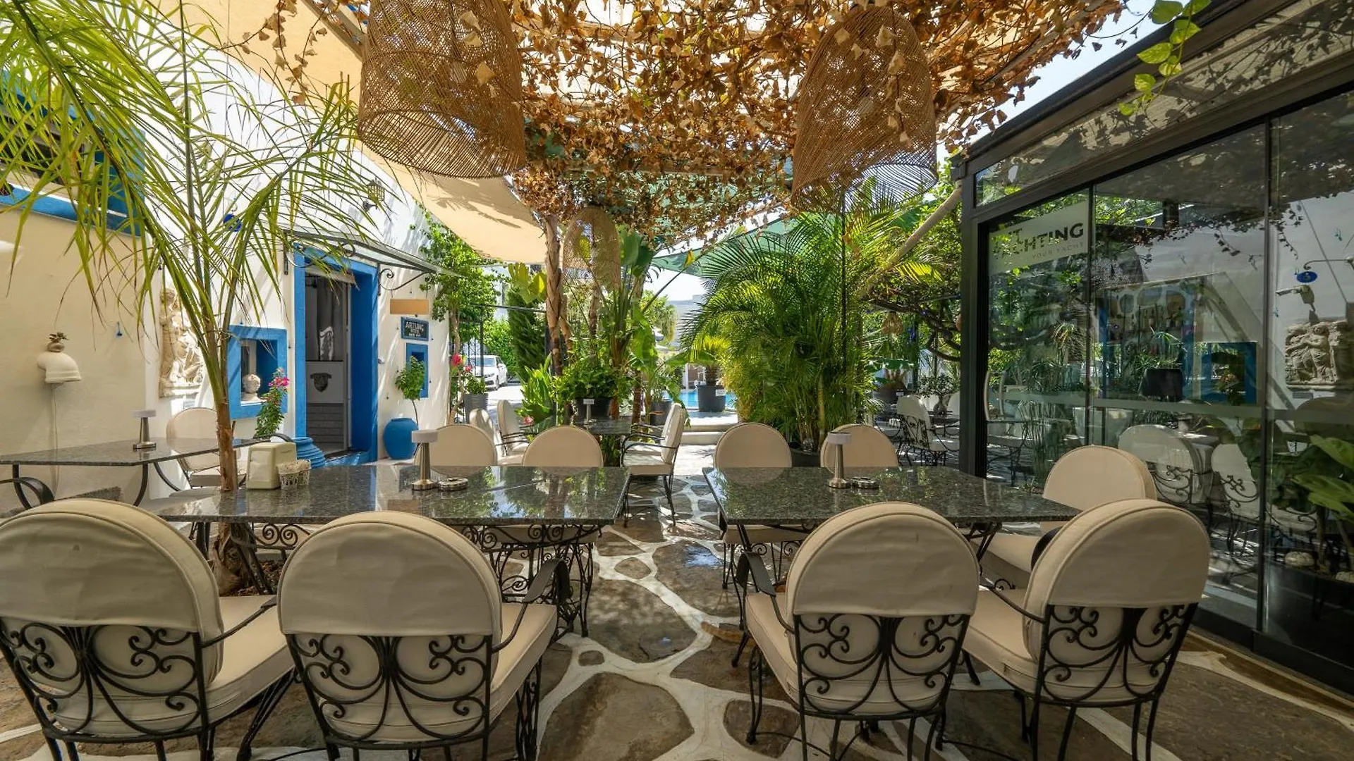 Artunc Hotel Bodrum 3*,